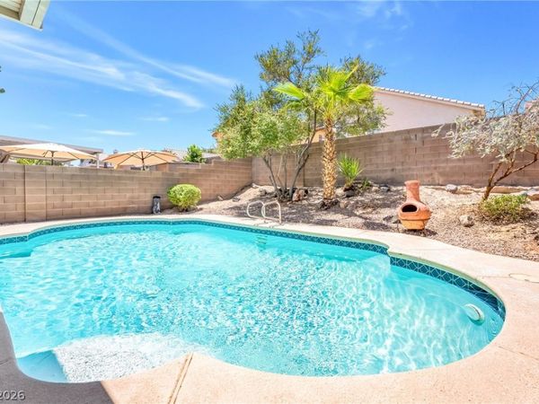 6993 Troubador Drive , Las Vegas, NV 89119