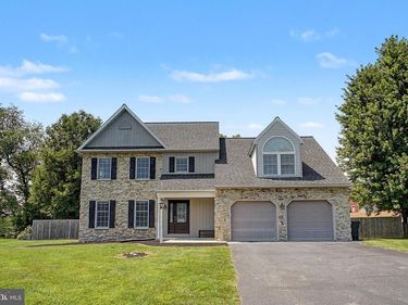 151 STRICKLER RUN DRIVE, COLUMBIA, PA 17512