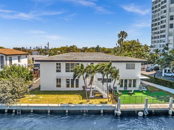 11900 N Bayshore Dr , Unit 205, North Miami, FL 33181