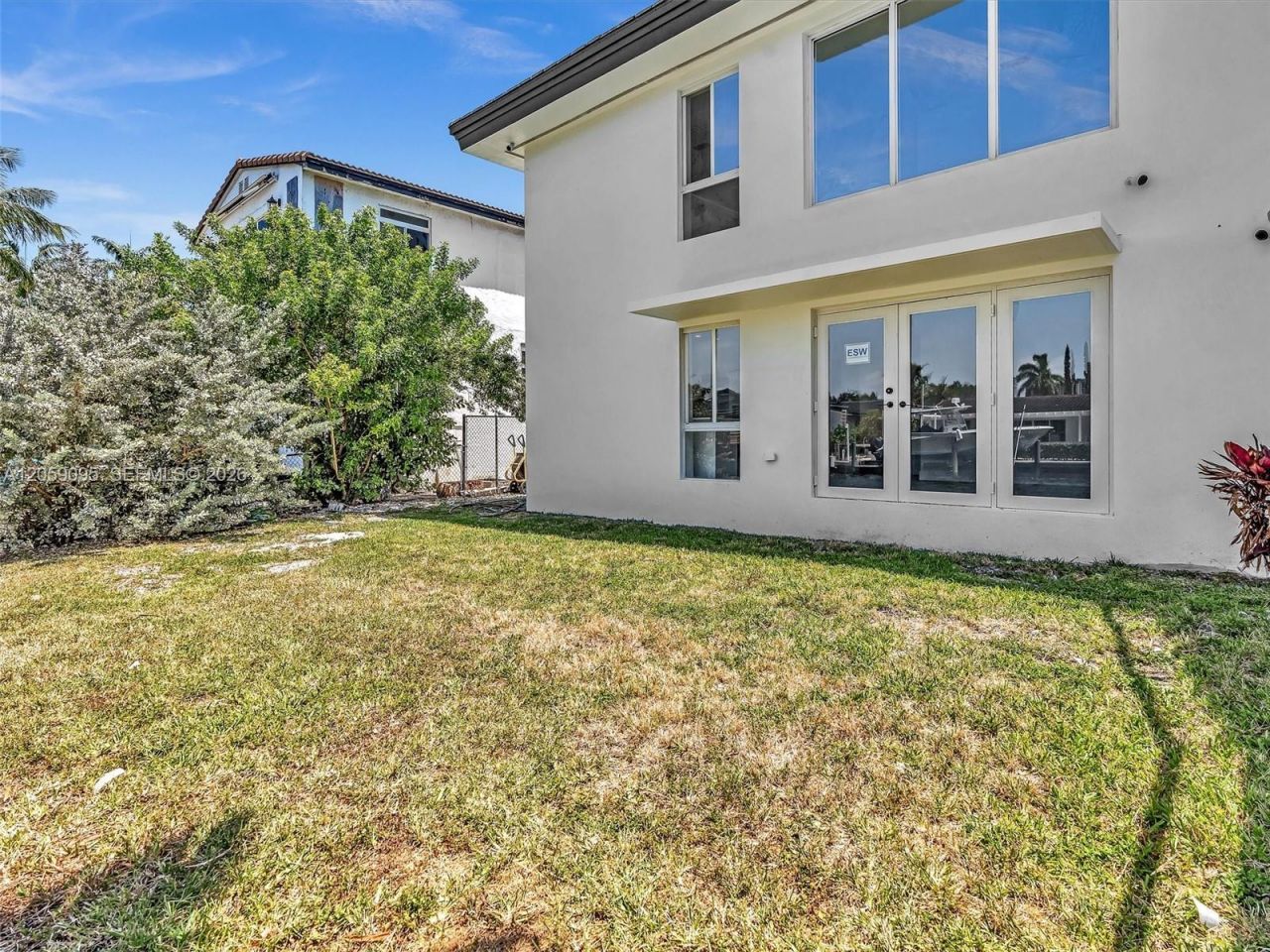 11900 N Bayshore Dr , Unit 207, North Miami, FL 33181 Photo