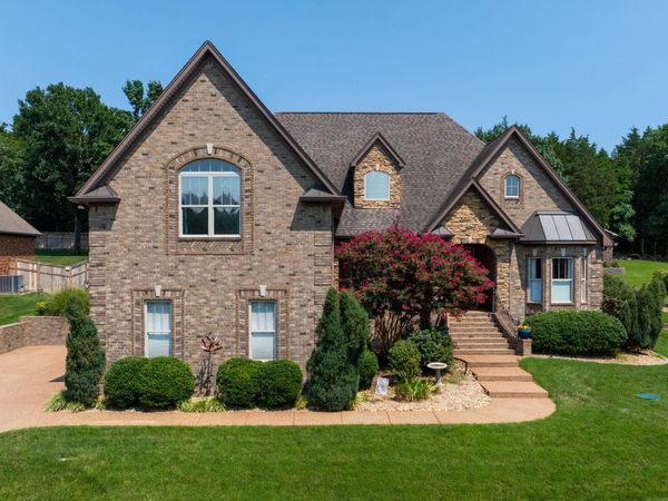 110 Avalon Bay Dr, Old Hickory, TN 37138