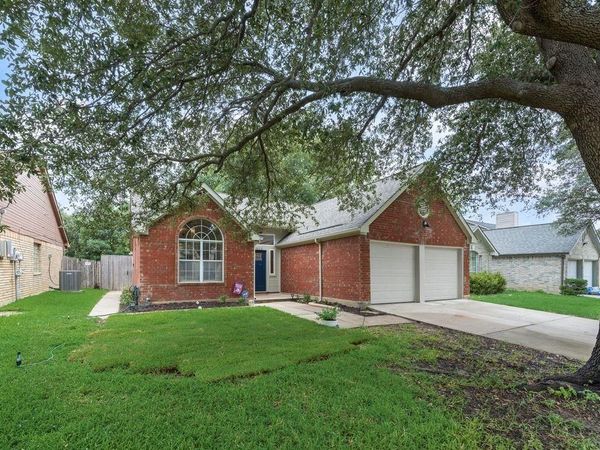 10213 Long Rifle Drive, Fort Worth, TX 76108