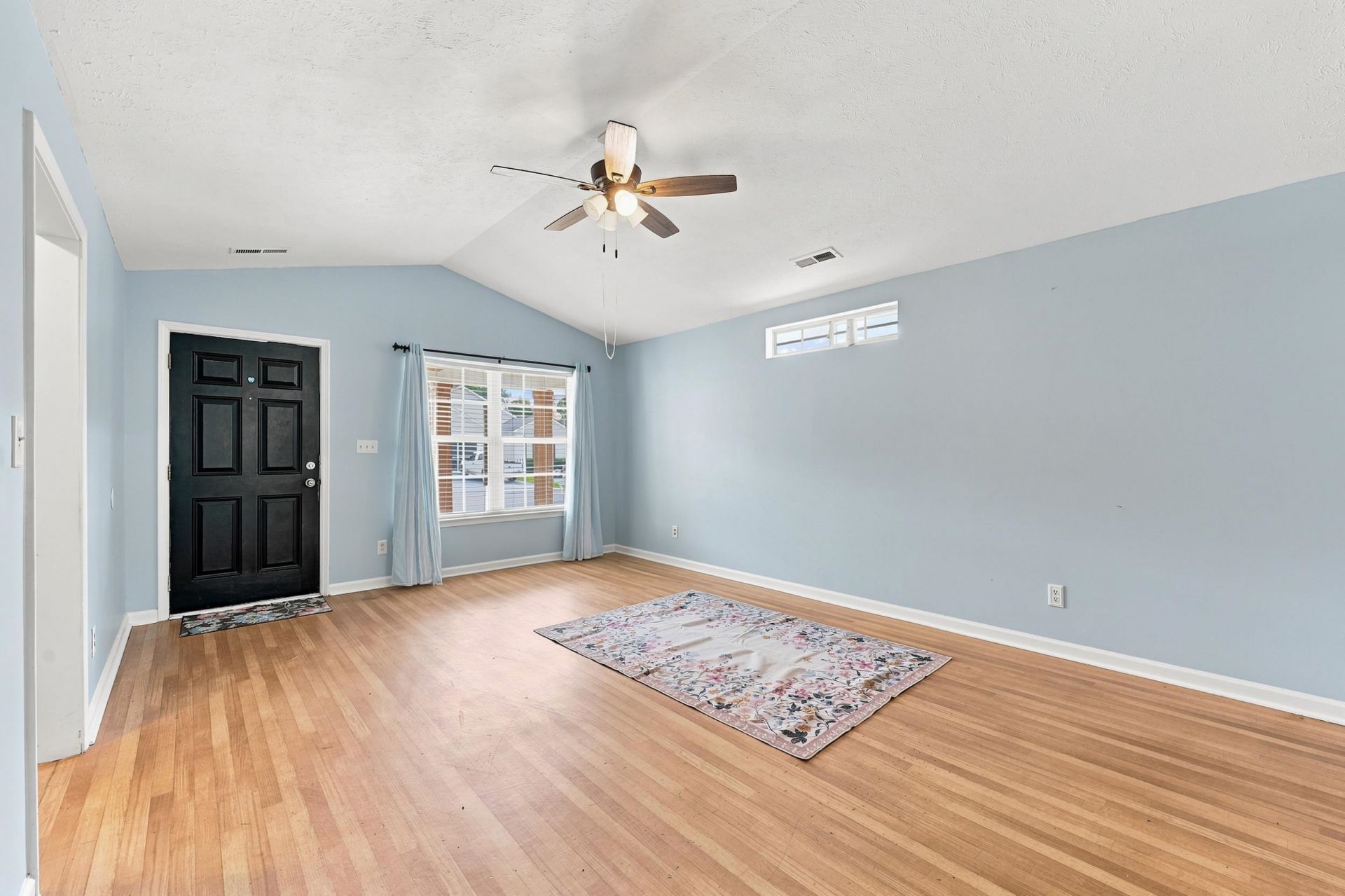 5017 Blue Spruce Ln.  Photo 12