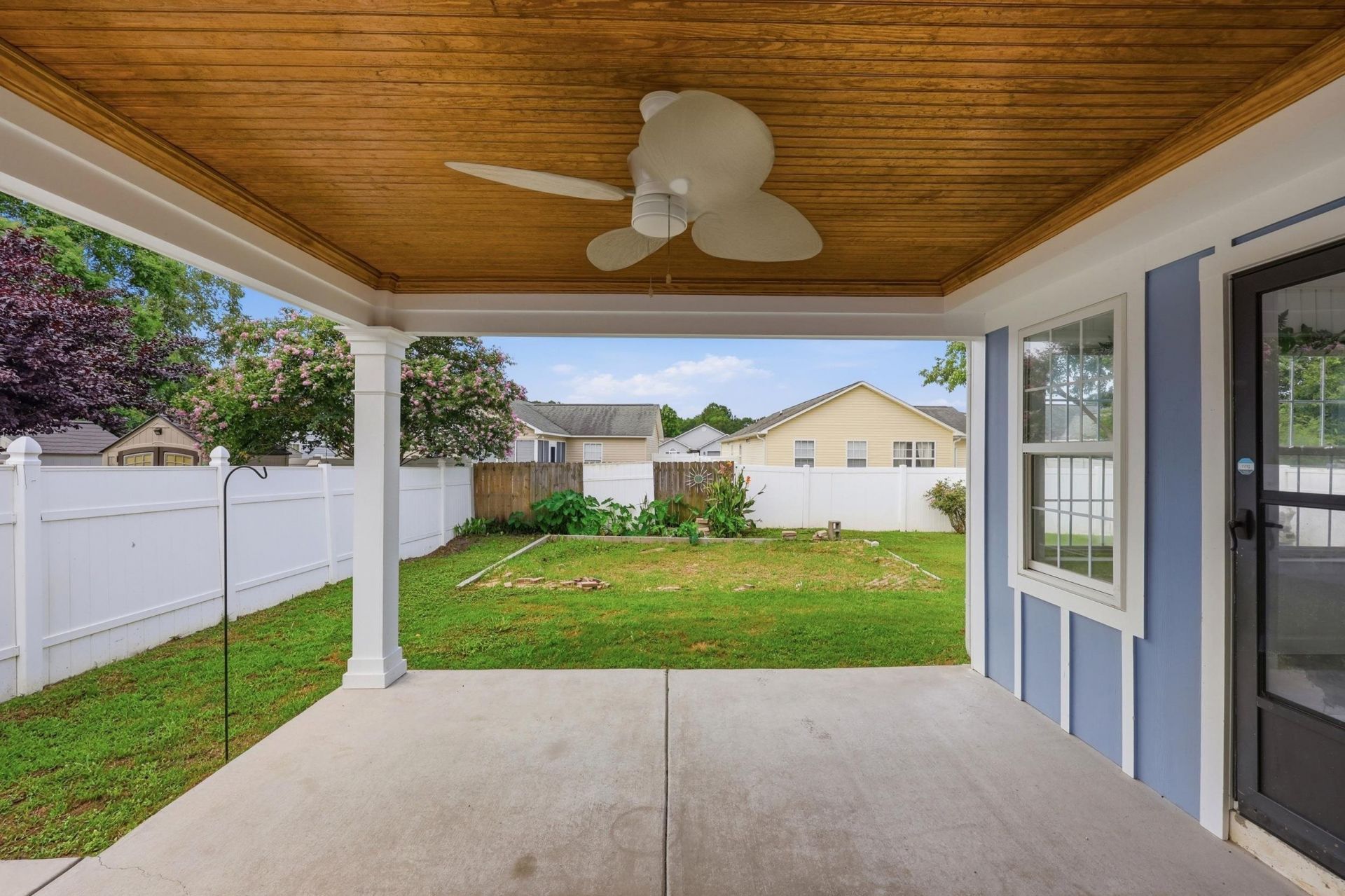 5017 Blue Spruce Ln.  Photo 24