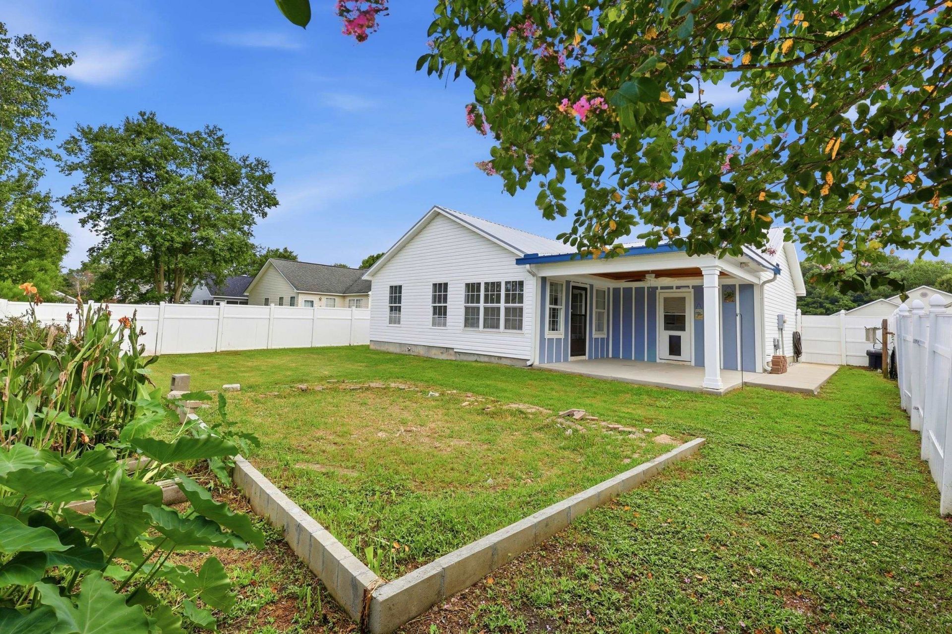 5017 Blue Spruce Ln.  Photo 28
