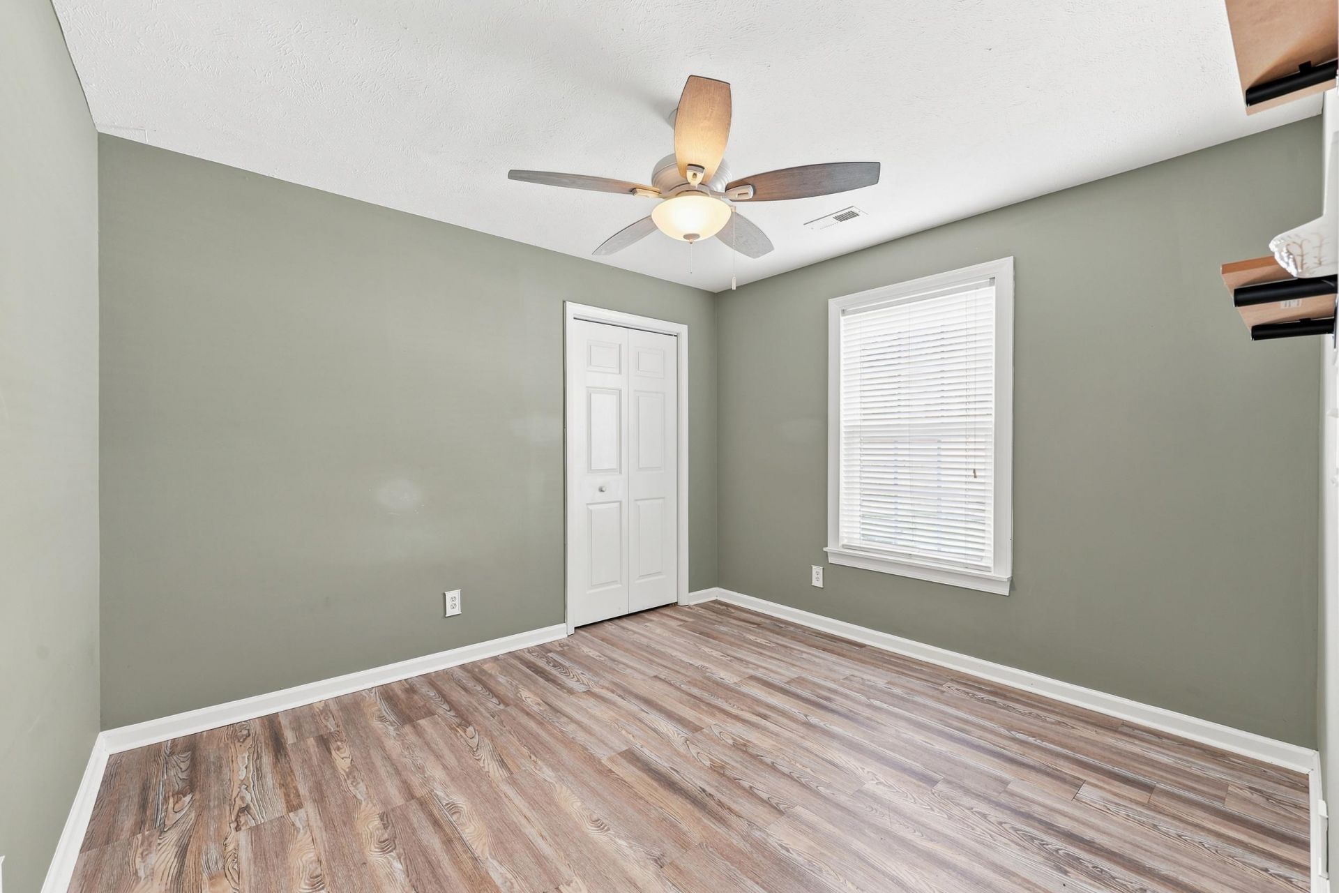 5017 Blue Spruce Ln.  Photo 36