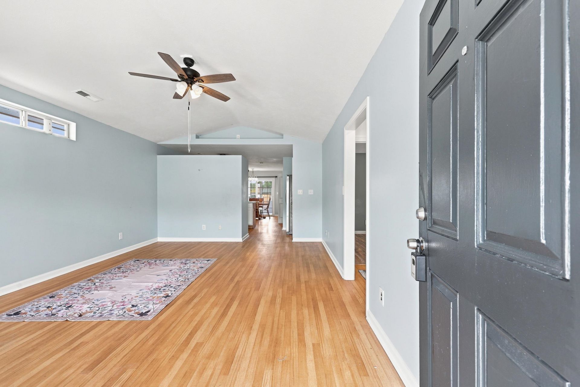 5017 Blue Spruce Ln.  Photo 9