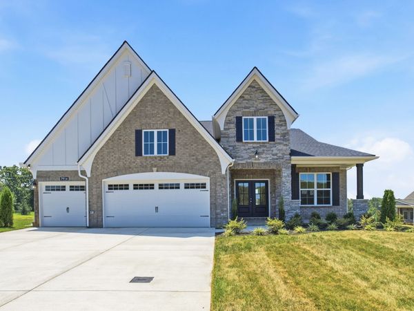 7914 Pine Street , Fairview, TN 37062