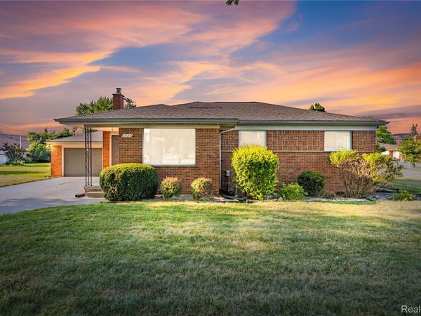 8527 Metropolitan Parkway, Sterling Heights, Mi 48312