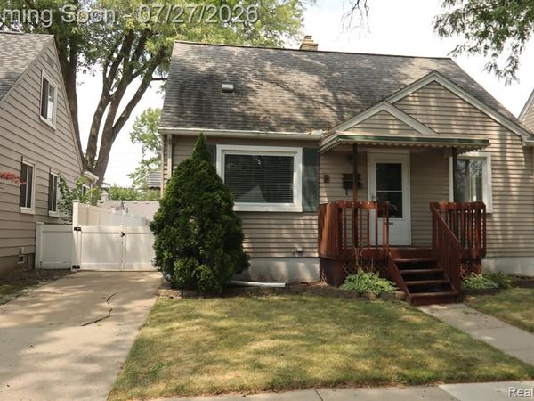 1821 Ardmore Drive , Ferndale, MI 48220