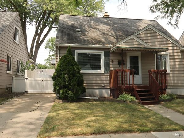 1821 Ardmore Drive, Ferndale, MI 48220