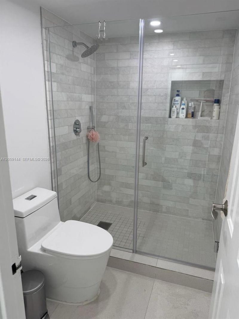 2333 Brickell Ave , Unit 2512, Miami, FL 33129 Photo