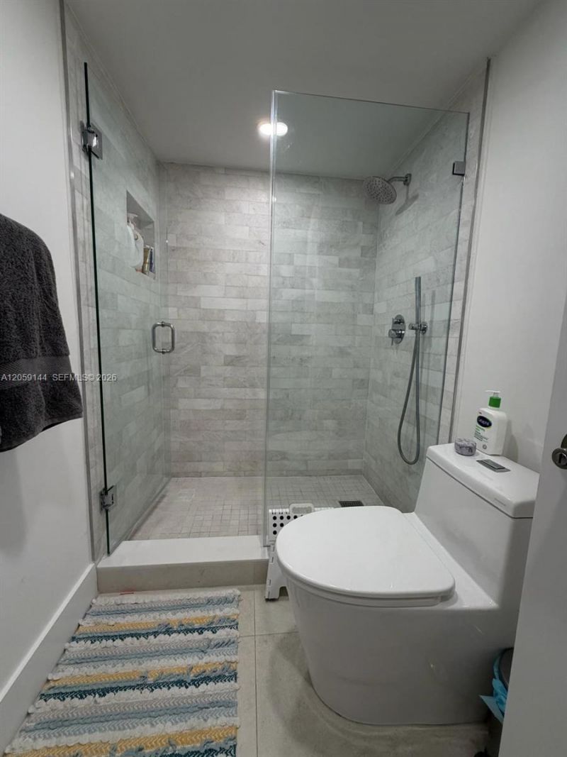 2333 Brickell Ave , Unit 2512, Miami, FL 33129 Photo