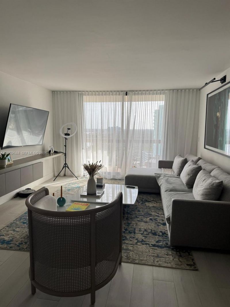 2333 Brickell Ave , Unit 2512, Miami, FL 33129 Photo