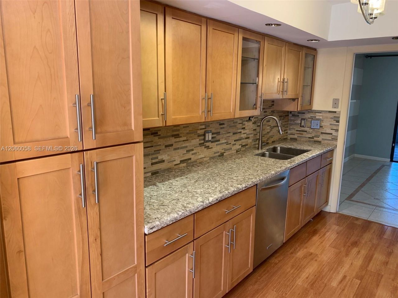 305 Bonnie Brae Way , Unit 27, Hollywood, FL 33021 Photo