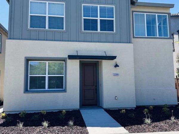2590 2490 Garden Farms Ave., Lathrop, CA 95330