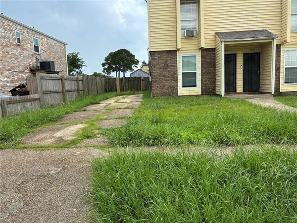 9002 MORRISON Road , New Orleans, LA 70127