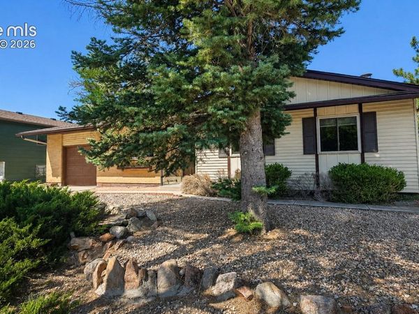818 Cardinal Street, Colorado Springs, CO 80911