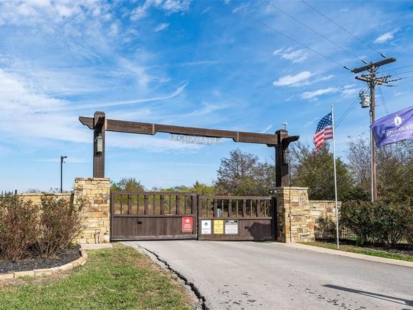 8375 Southern Shore Court , Kemp, TX 75143