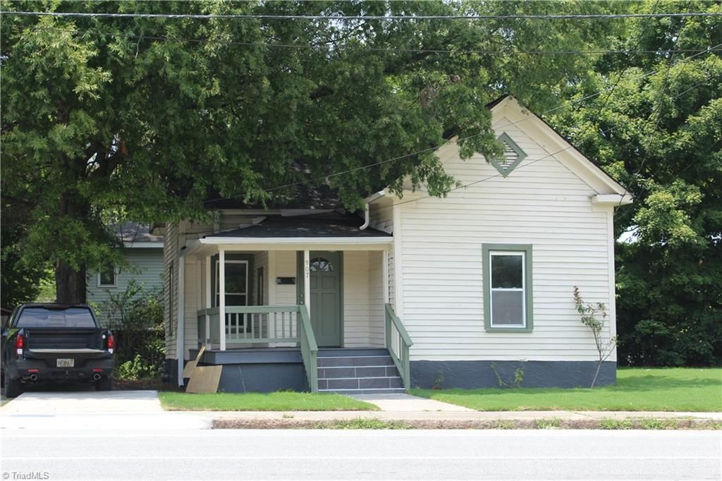 907 N Church Street, Greensboro, NC 27401 Main Photo