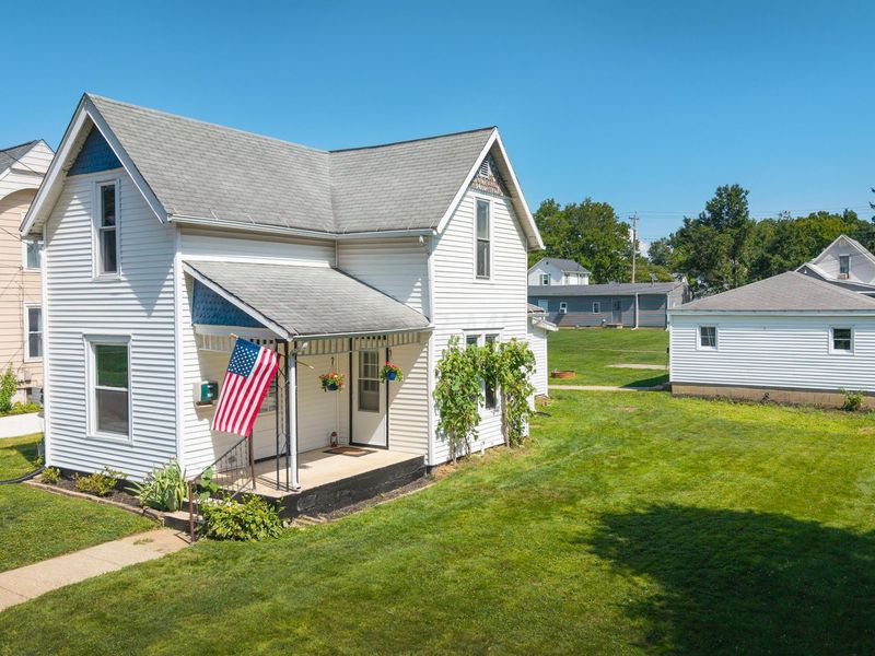 505 E Burgess Street , Mount Vernon, OH 43050 Photo 3