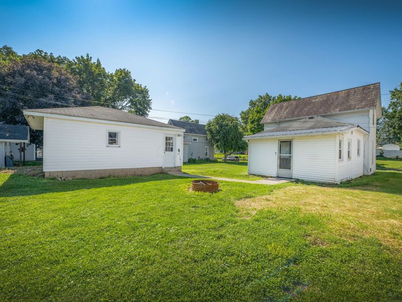 505 E Burgess Street , Mount Vernon, OH 43050 Photo 6