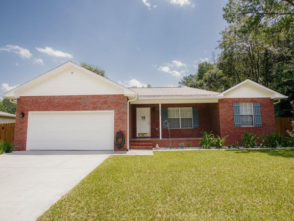 7282 Birdie Lane, Milton, FL 32570