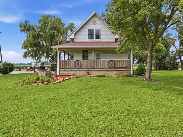 9965 Fruit Road, Alhambra, IL 62001