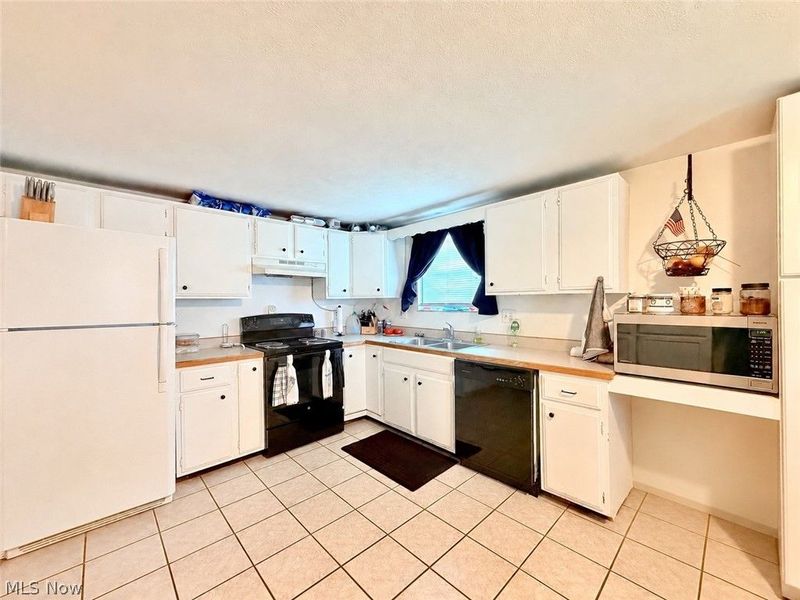805 4th Street, Belpre, OH 45714 Photo 2