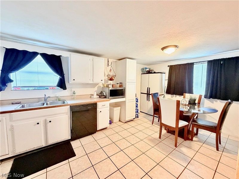 805 4th Street, Belpre, OH 45714 Photo 3