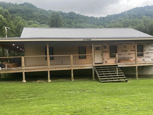 746 Hampton Creek Road, Roan Mountain, TN 37687