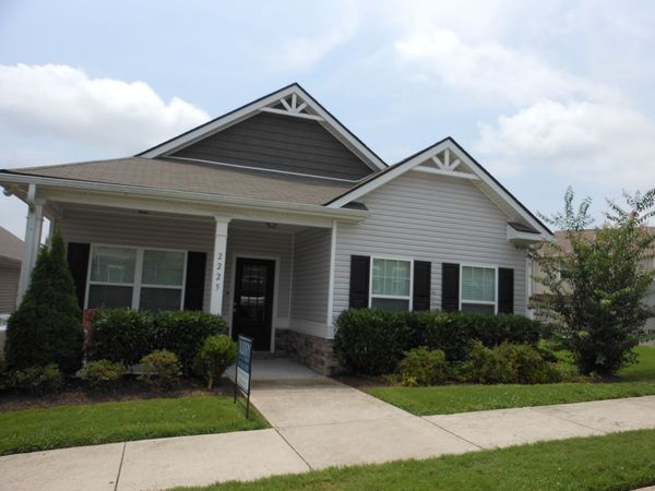 2225 Silverton Dr , Nashville, TN 37207