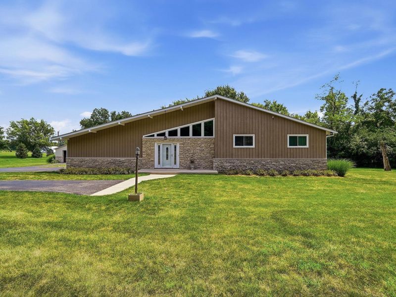 5146 Norton Road, Grove City, OH 43123 Photo 2