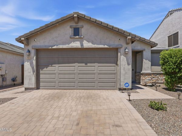 7014 W PEDRO Lane, Laveen, AZ 85339