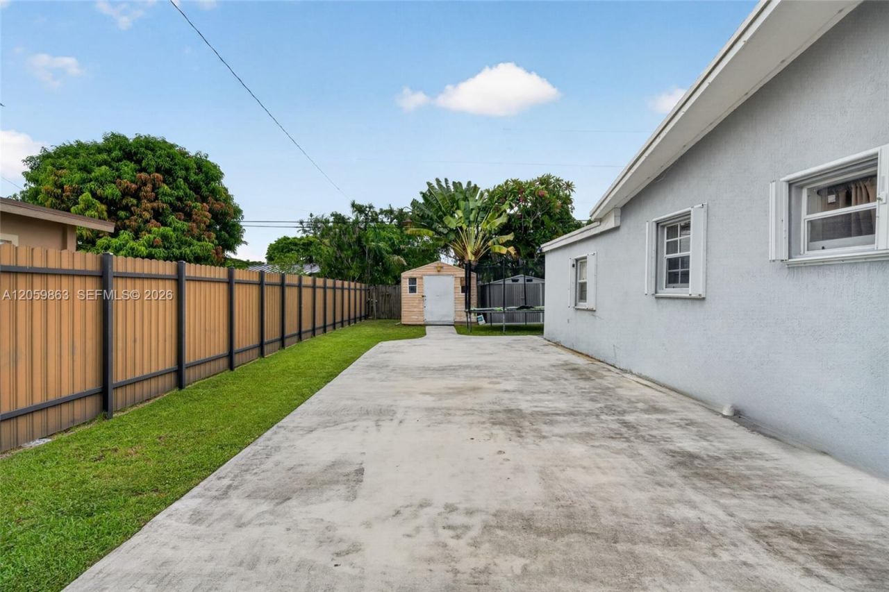 12015 SW 188 St, Miami, FL 33177 Photo