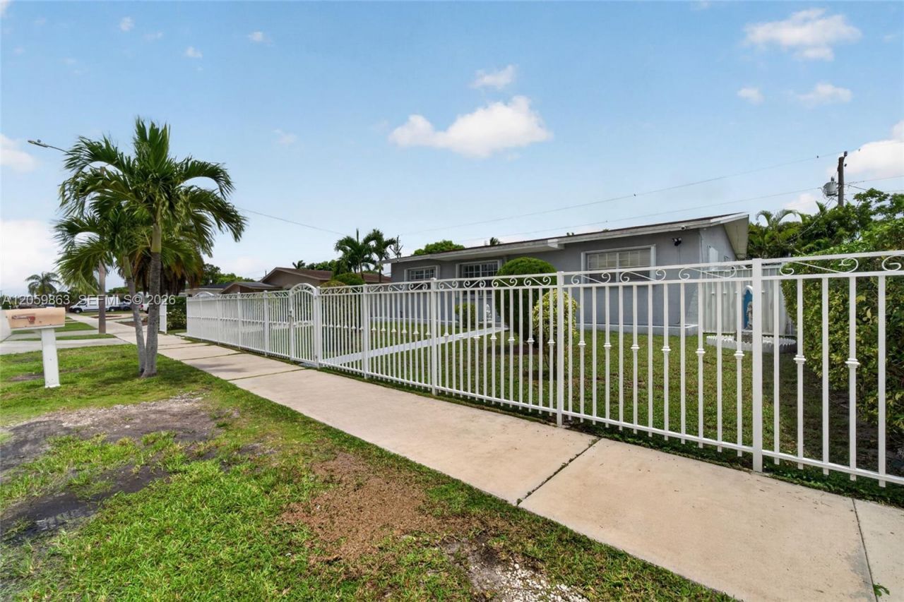 12015 SW 188 St, Miami, FL 33177 Photo