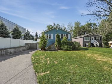 22 Hayward Ave, Brockton, MA 02301