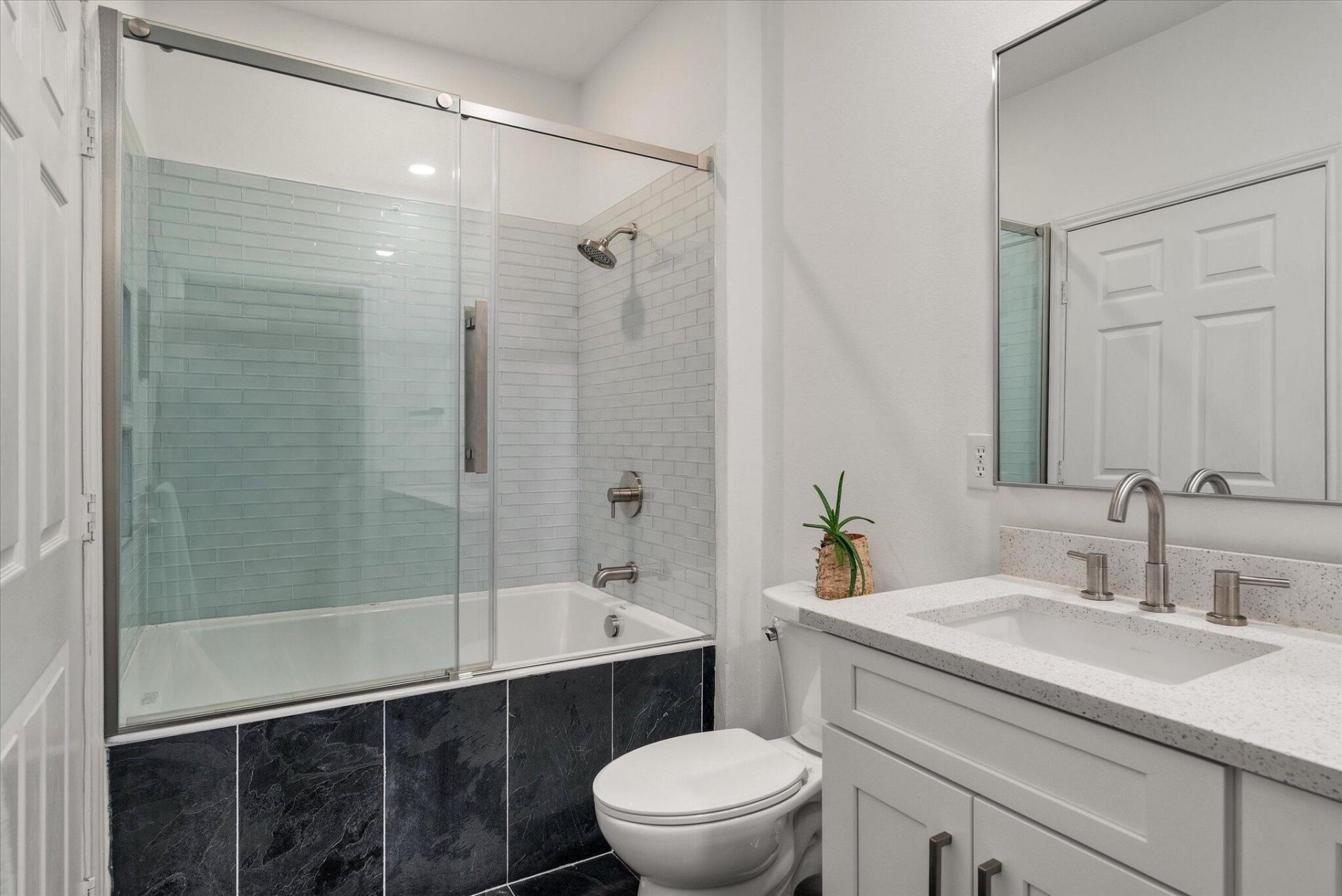 130 River Landing Drive Photo 24