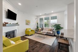 130 River Landing Drive photo 4