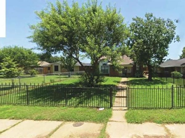 1624 Vall Meadow Lane , Dallas, TX 75253