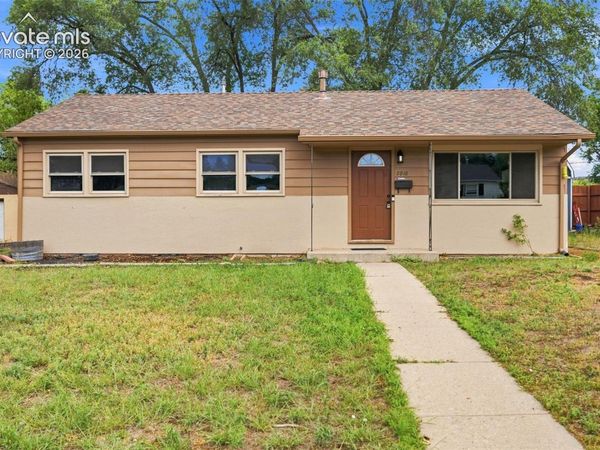 2818 Merry Lane, Colorado Springs, CO 80909