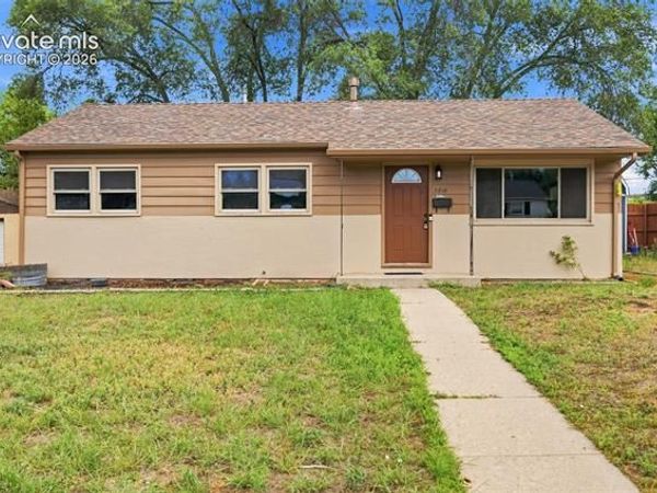 2818 Merry Lane, Colorado Springs, CO 80909