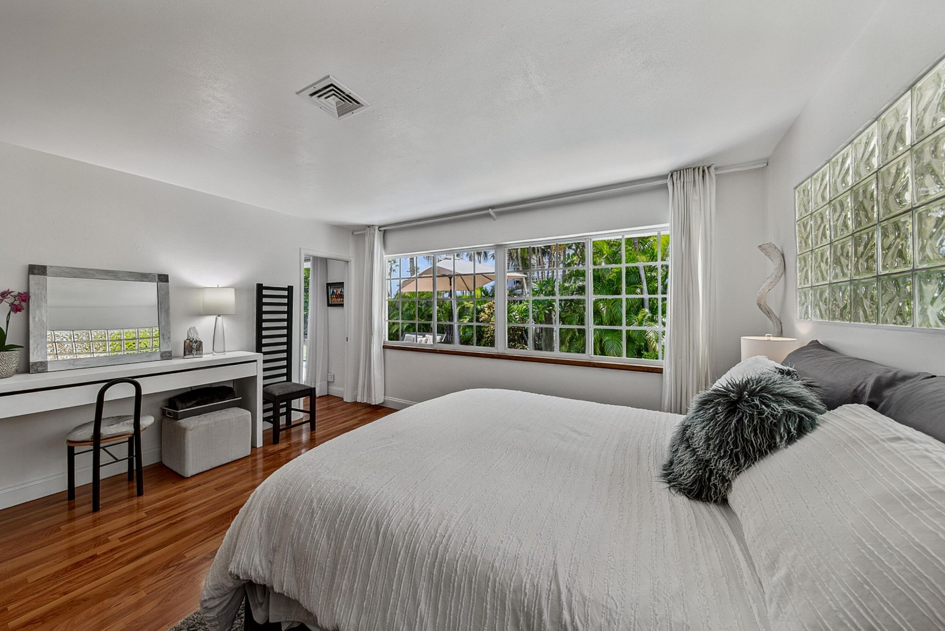 1929 S Ocean Drive, Fort Lauderdale, FL 33316 Photo