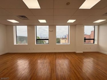 407 39Th St, Union, NJ 07087