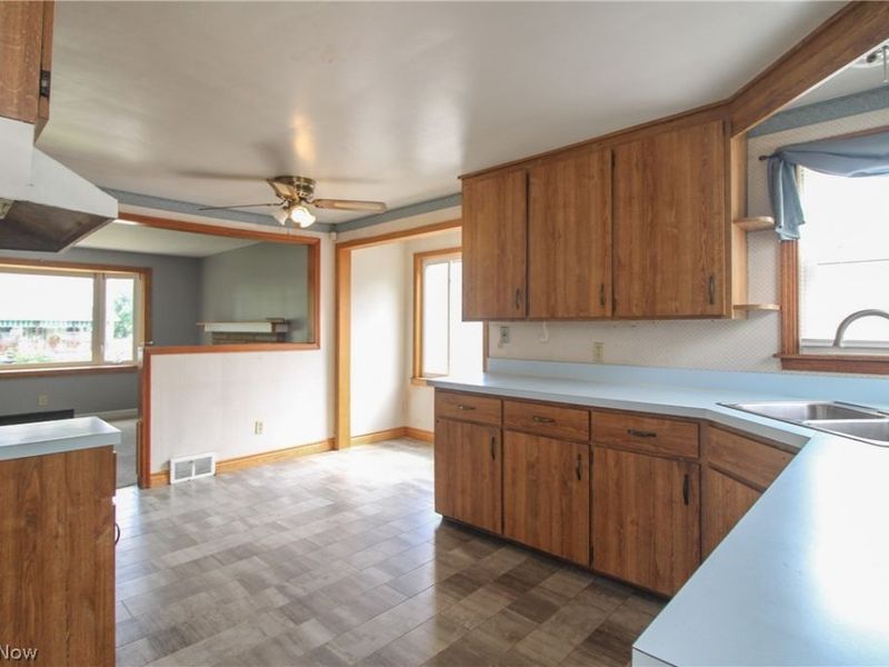 1307 Humbolt Avenue, Youngstown, OH 44502 Photo 10