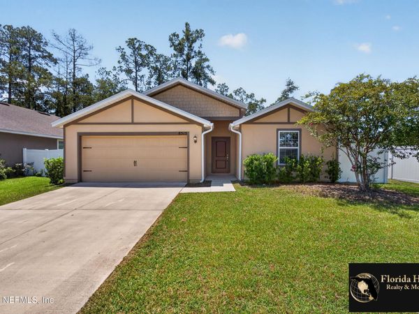 8515 LAKE GEORGE Circle E, Macclenny, FL 32063