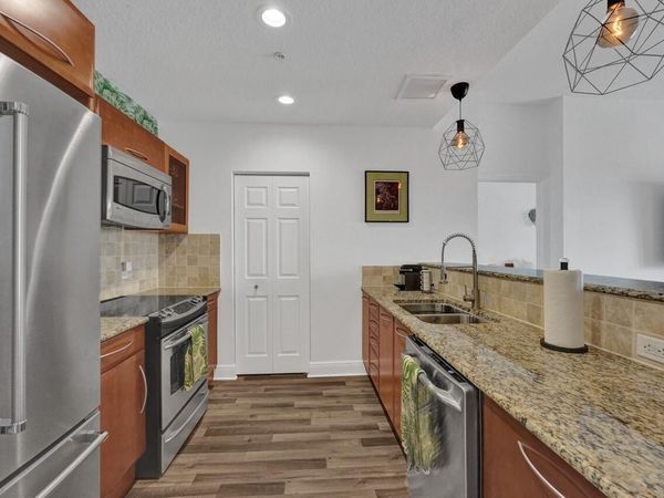 511 LUCERNE Avenue, Unit 613, Lake Worth Beach, FL 33460