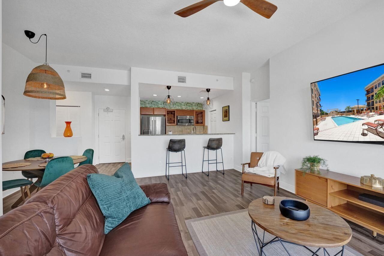 511 Lucerne Avenue, Unit 613, Lake Worth Beach, FL 33460 Photo