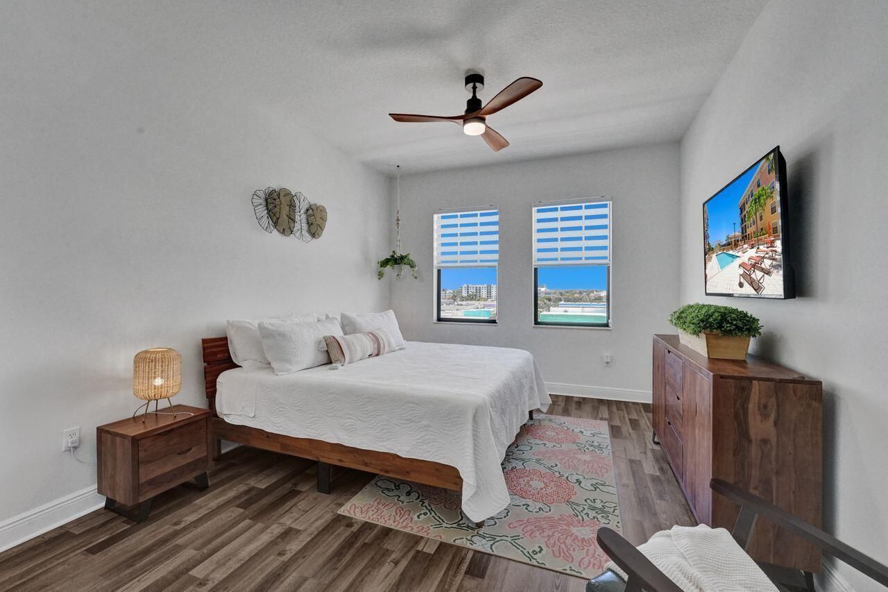 511 Lucerne Avenue, Unit 613, Lake Worth Beach, FL 33460 Photo
