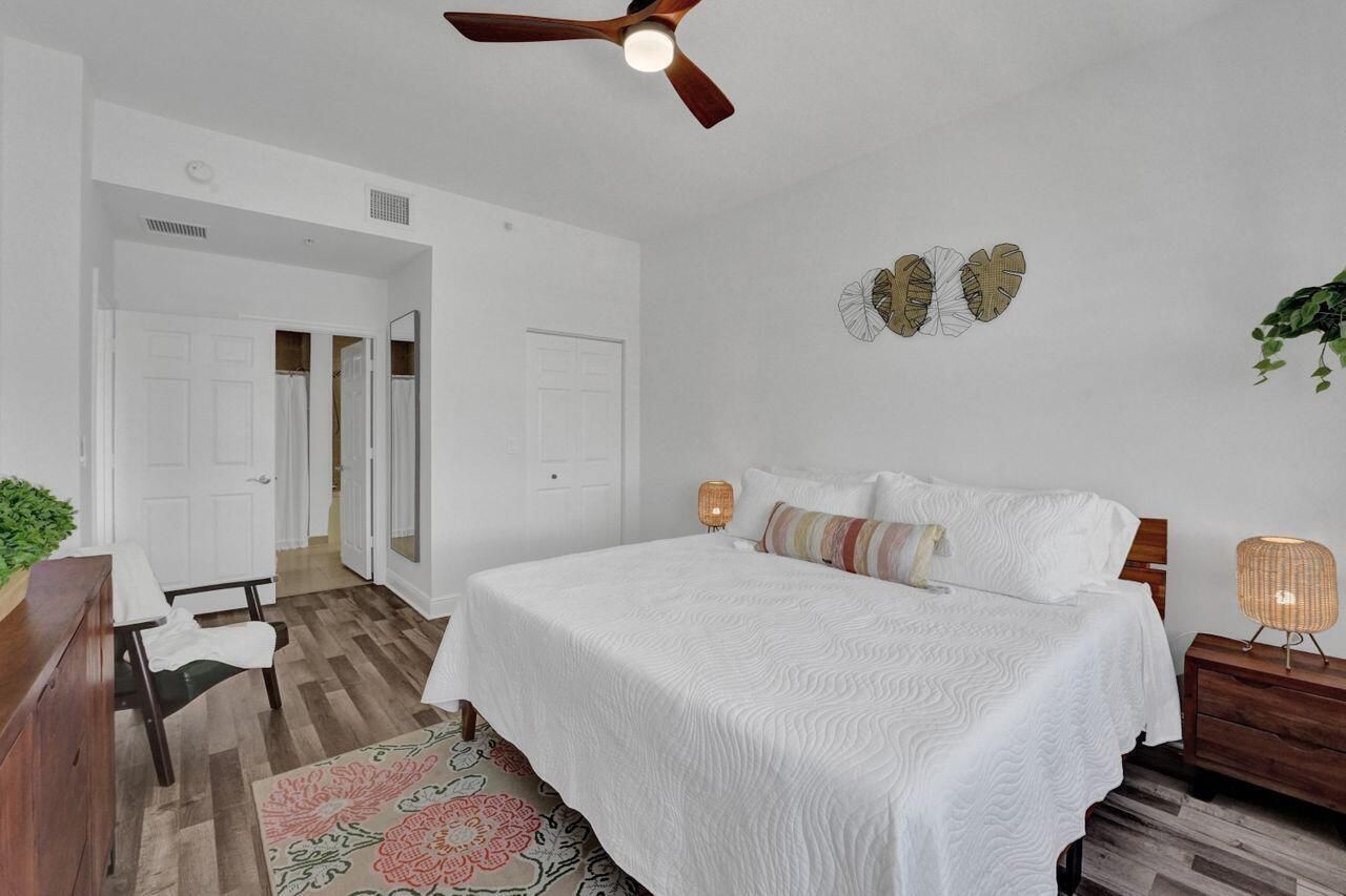 511 Lucerne Avenue, Unit 613, Lake Worth Beach, FL 33460 Photo